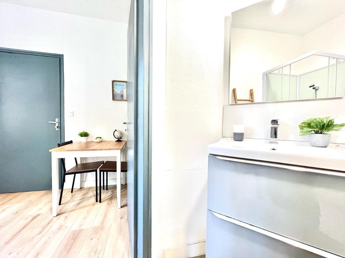 Apartamento Le Descartes, à 50m de la gare Fibre/TV connecté Poitiers Exterior foto